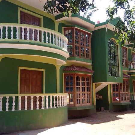 J.S Holiday Guest House Calangute Bagian luar foto