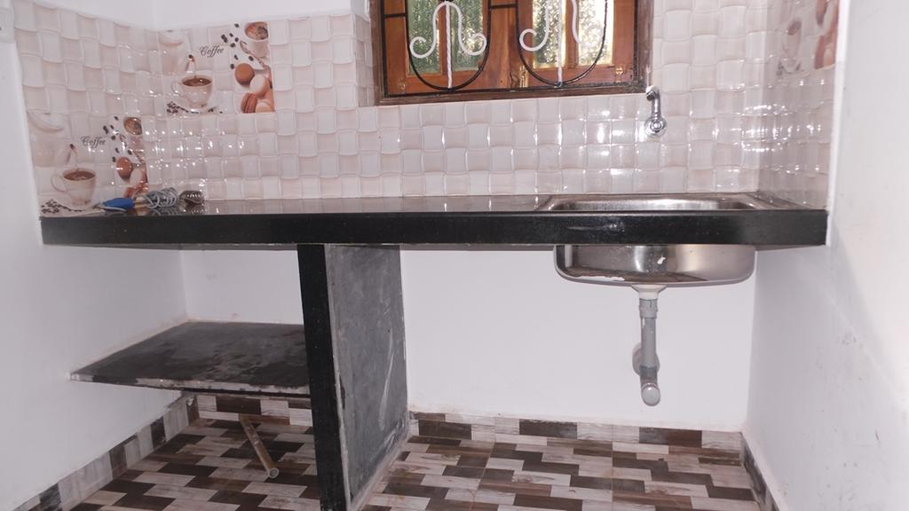 J.S Holiday Guest House Calangute Bagian luar foto